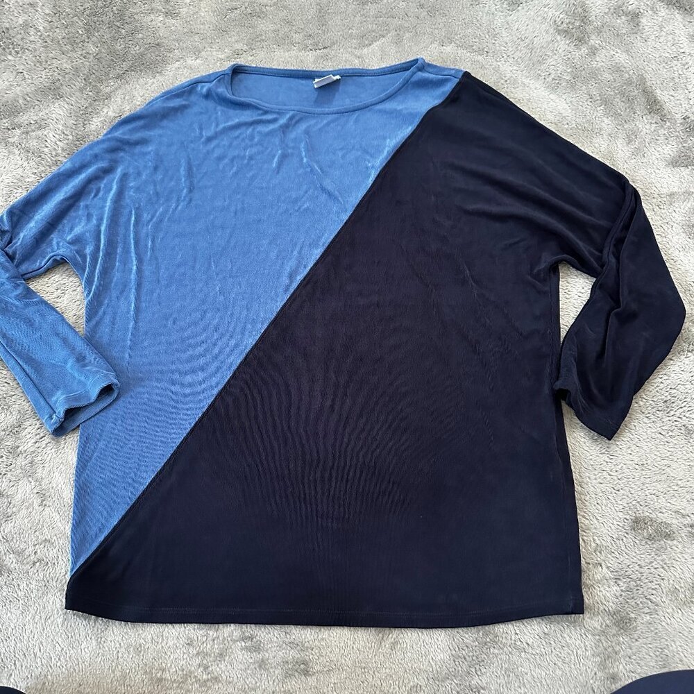 Chico's Travelers Dolman Sleeve Top Blouse MEDIUM 8/10 Navy Blue Travel Vacation